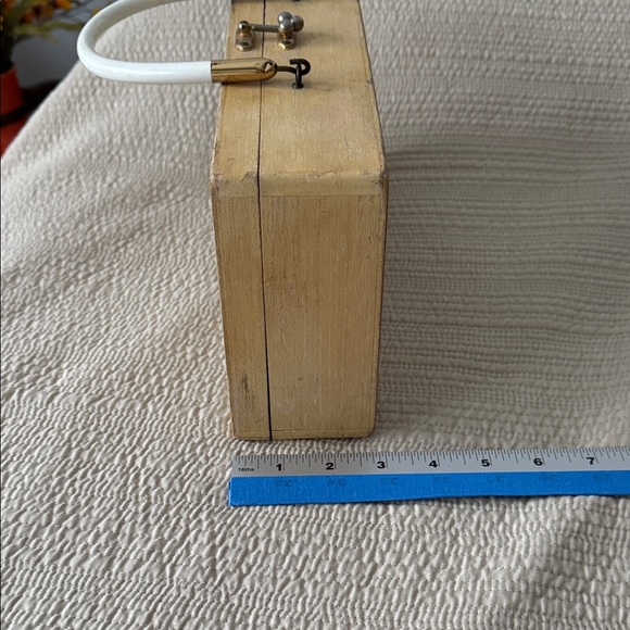 Enid Collin’s “People’s Choice” Embelished Box Bag - Picture 9 of 13